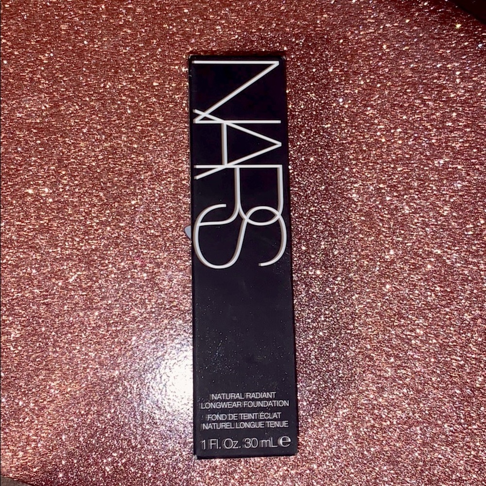 Nars natural radiant longwear foundation